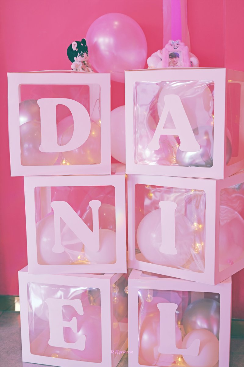 somterter_E's tweet photo. 즐겁게 다녀갔어요 🎵

#빛으로물들12월_강다니엘_생일축하해 #KANGDANIEL_Ready_light https://t.co/3hdJKiPbC8