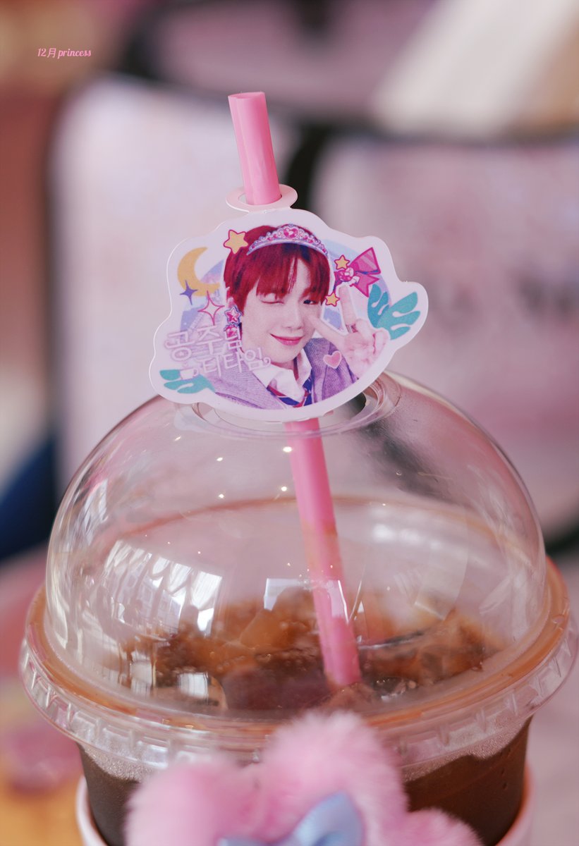 somterter_E's tweet photo. 즐겁게 다녀갔어요 🎵

#빛으로물들12월_강다니엘_생일축하해 #KANGDANIEL_Ready_light https://t.co/3hdJKiPbC8