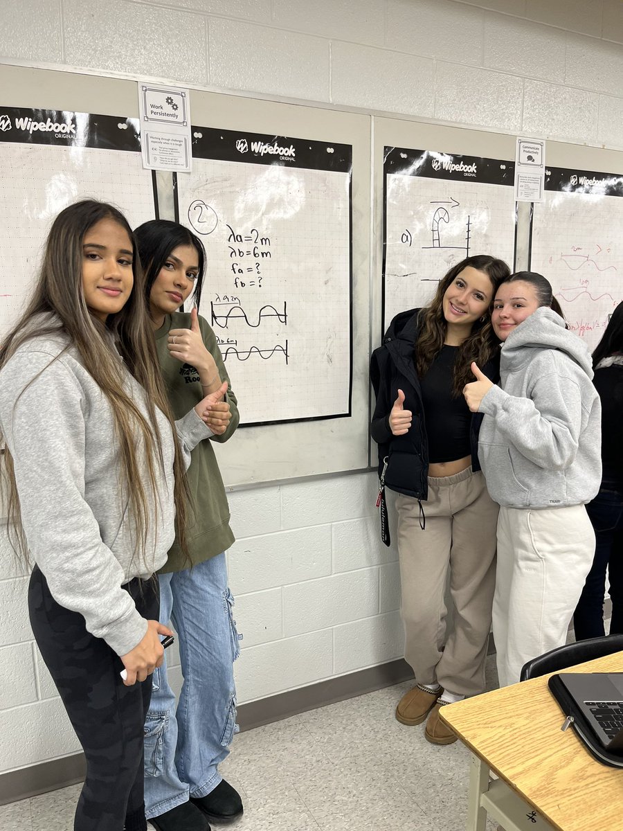 Candy cane physics problem to think through in groups to start the SPH3U class this morning <a href="/principalfreier/">Paul Freier</a> <a href="/PeelSchools/">Peel District School Board</a>