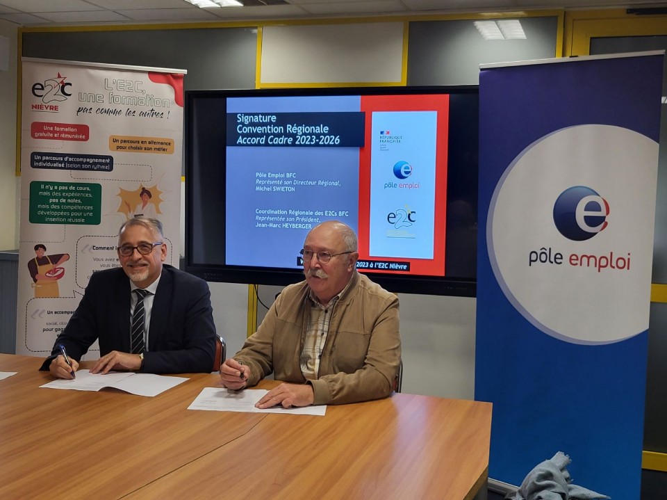 ✍ Signature ce jour d’une convention de partenariat entre @poleemploi_bfc et la Coordination Régionale des Ecoles de la 2e chance (E2Cs) de Bourgogne-Franche-Comté pour faciliter l’insertion durable des publics et notamment des jeunes de 16 à 30 ans.