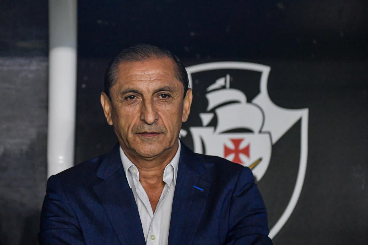 sauulojunior's tweet image. Opinião sobre Ramón Díaz:

&apos;&apos;Hoje a equipe não está rebaixada. Temos que esperar os resultados que vêm. E temos seis pontos que temos que disputar. Todos vão dizer que é difícil, contra Grêmio, contra..., mas o futebol tem que ser jogado. E já jogamos contra essas equipes.…