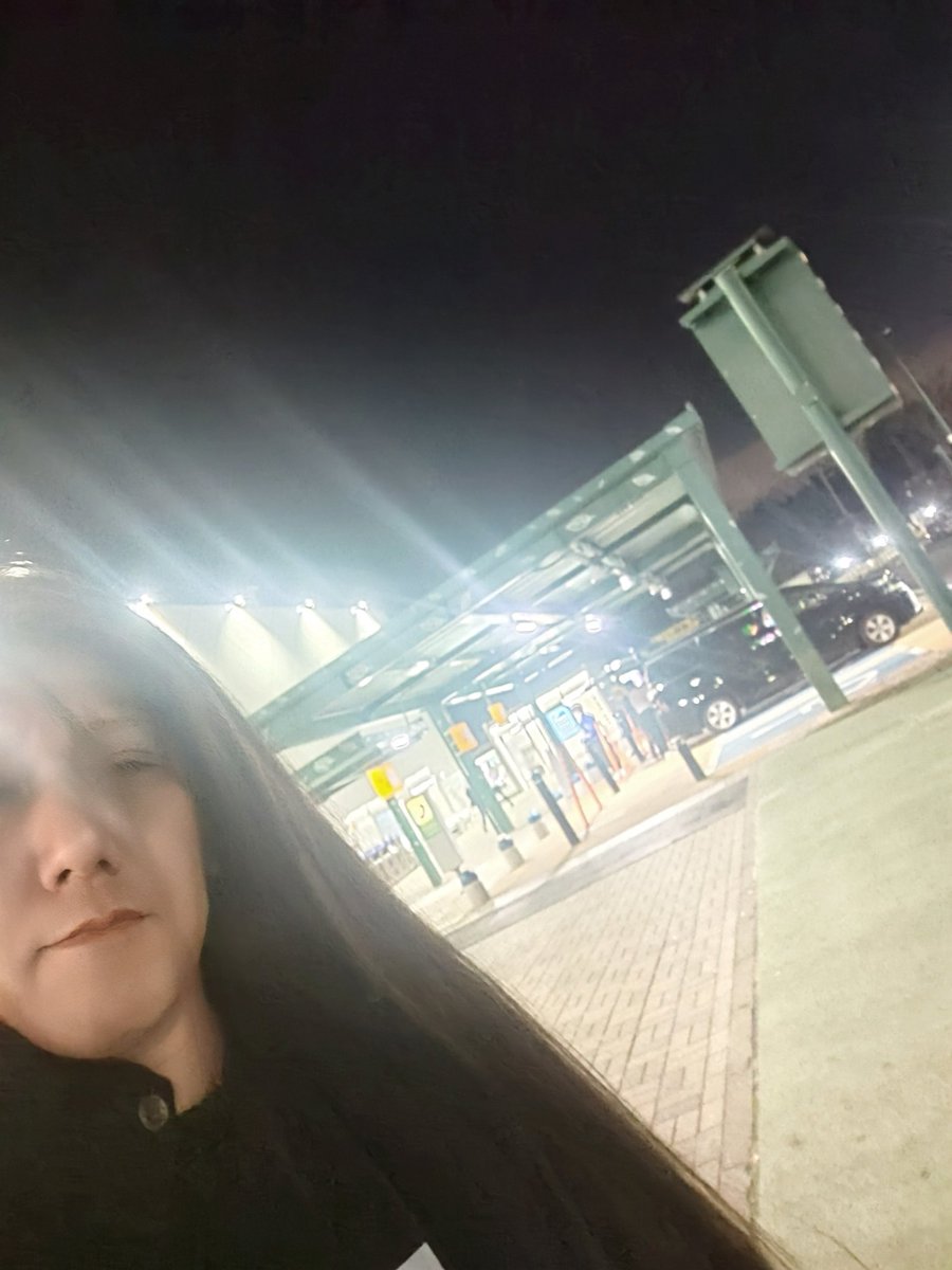 DISGUNDERの信二さん tweet media