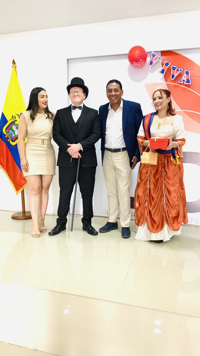 PabloCobos12's tweet photo. Viva Quito , https://t.co/3CMla2qOWP
