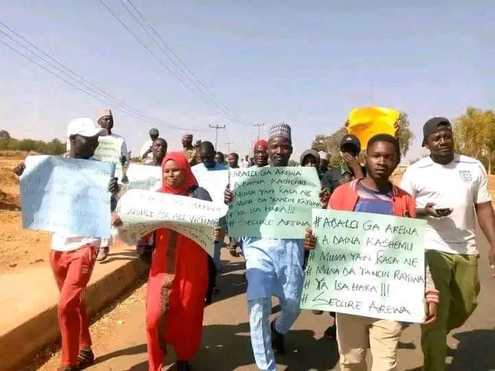 Dennis_Yucee's tweet photo. JUST IN:
Over 2000 Health Workers Under Nigerian Agency, NPHCDA Lament Non-Payment Of Five Months Salaries.
https://t.co/z8mcZ0tkoP https://t.co/j67fwBtBY2