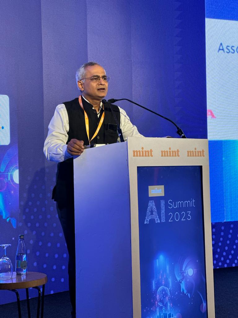 Secretary(T) <a href="/neerajmittalias/">Neeraj Mittal IAS</a> at #MintAISummit2023 👇
☑️DoT has deployed AI solution ASTR  to identify fraudulent Mobile connections to prevent frauds
☑️ Released Standard for fairness assessment and rating of AI  system.
☑️Need for Regulation to use AI for Good.
<a href="/livemint/">Mint</a>
