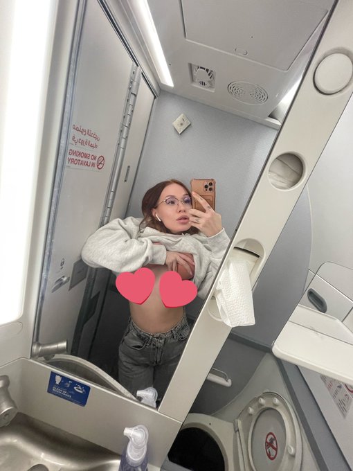 I like to fly! 🛩️ #aero #plane #nude https://t.co/Fz2Qo4FU7N<a href="/tag/aero"class="tags">#aero</a><a href="/tag/plane"class="tags">#plane</a><a href="/tag/nude"class="tags">#nude</a>