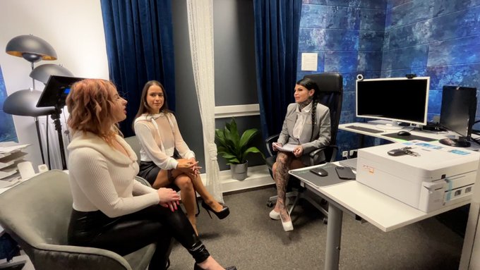 NEW VIDEO ONLINE >  https://t.co/0RX36pwlI4  Ich habe mir zwei richtig h&uuml;bsche Ladies in meine Produktions