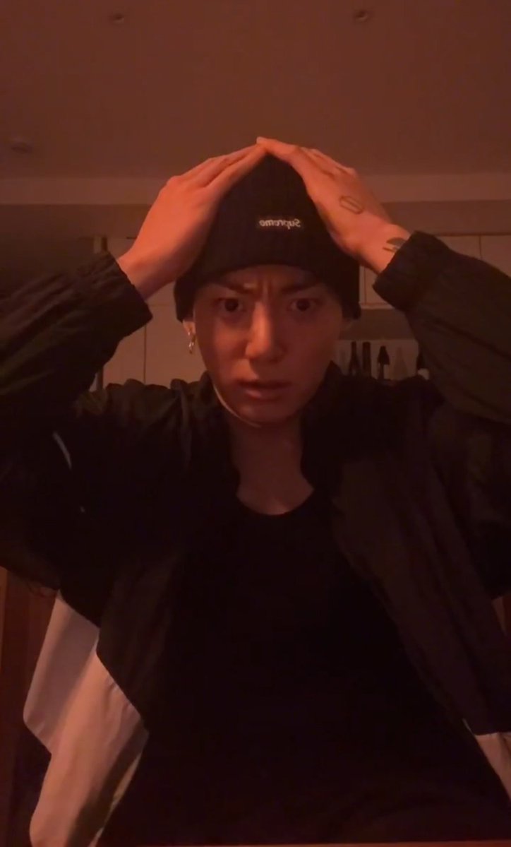 HDIMIAB's tweet image. No other kpop group has achieved what BTS has achieved. BTS have achieved things beyond any one in the scope of kpop ever even thought possible. Our fandom is so disorganized rn so I need us to get our shit together and bring the 2019/2020 energy back