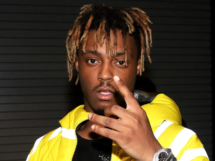 molp49's tweet photo. RIP juice #JuiceWRLD https://t.co/H5npGZK42e