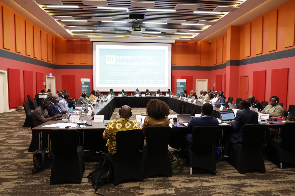 AUC_PAPS's tweet photo. ⏳Happening Now! 

Closing of the the 8th retreat of the Pan-African Network of the Wise (#PANoW) with summarizing key insights and commitments made during the meeting.

#PanWiseRetreat 
#PostElectionDiplomacy 
#AfricanLeaders

📰 Press Release will follow! https://t.co/Mu2XDVLKrZ