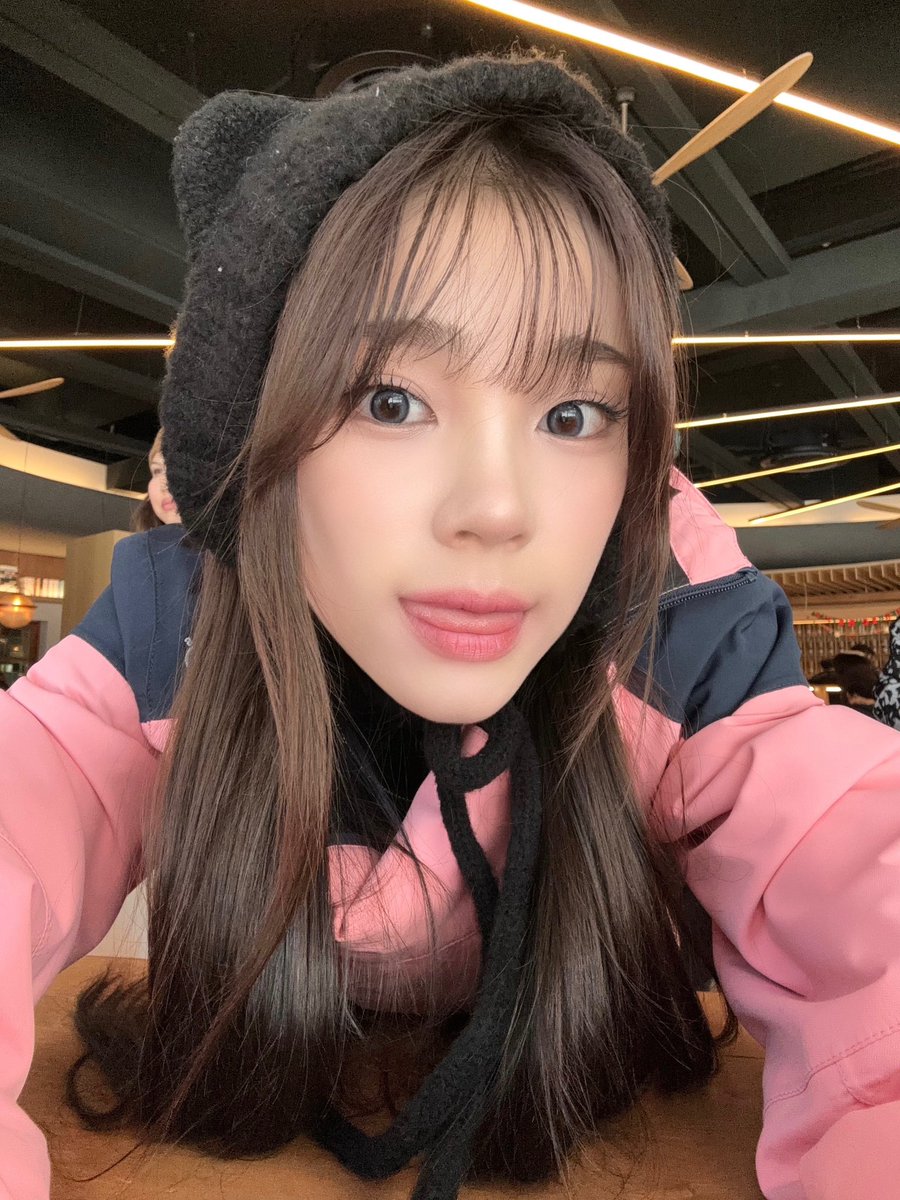 고먐미황시현
너무귀여워서참을수업다