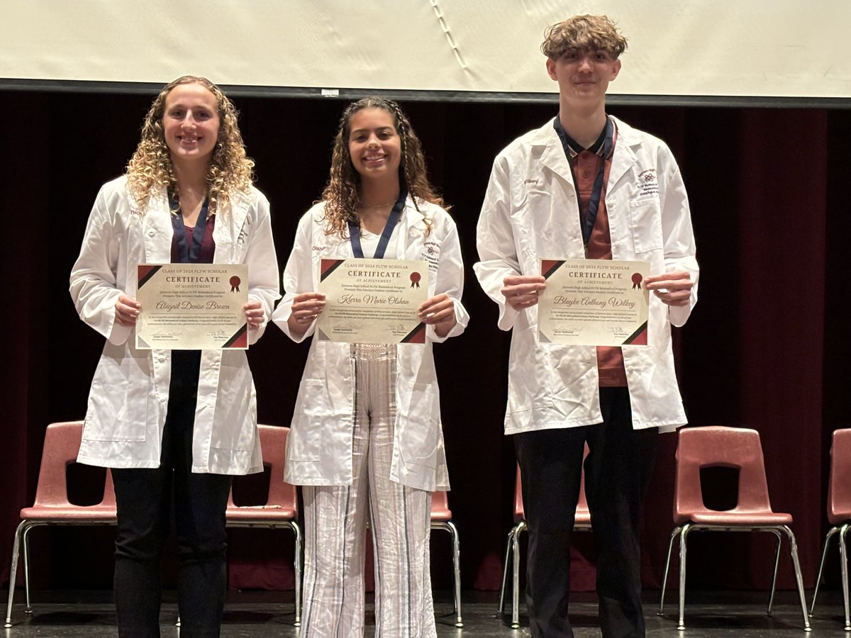 Congratulations to our PLTW Biomedical sciences seniors!  These students demonstrated resolve and dedication during their four years in the program. This morning they were honored during our white coat ceremony. Great job Abby Brown, Kierra Olshan, and Blayke Wilkey! #JimmiePRIDE