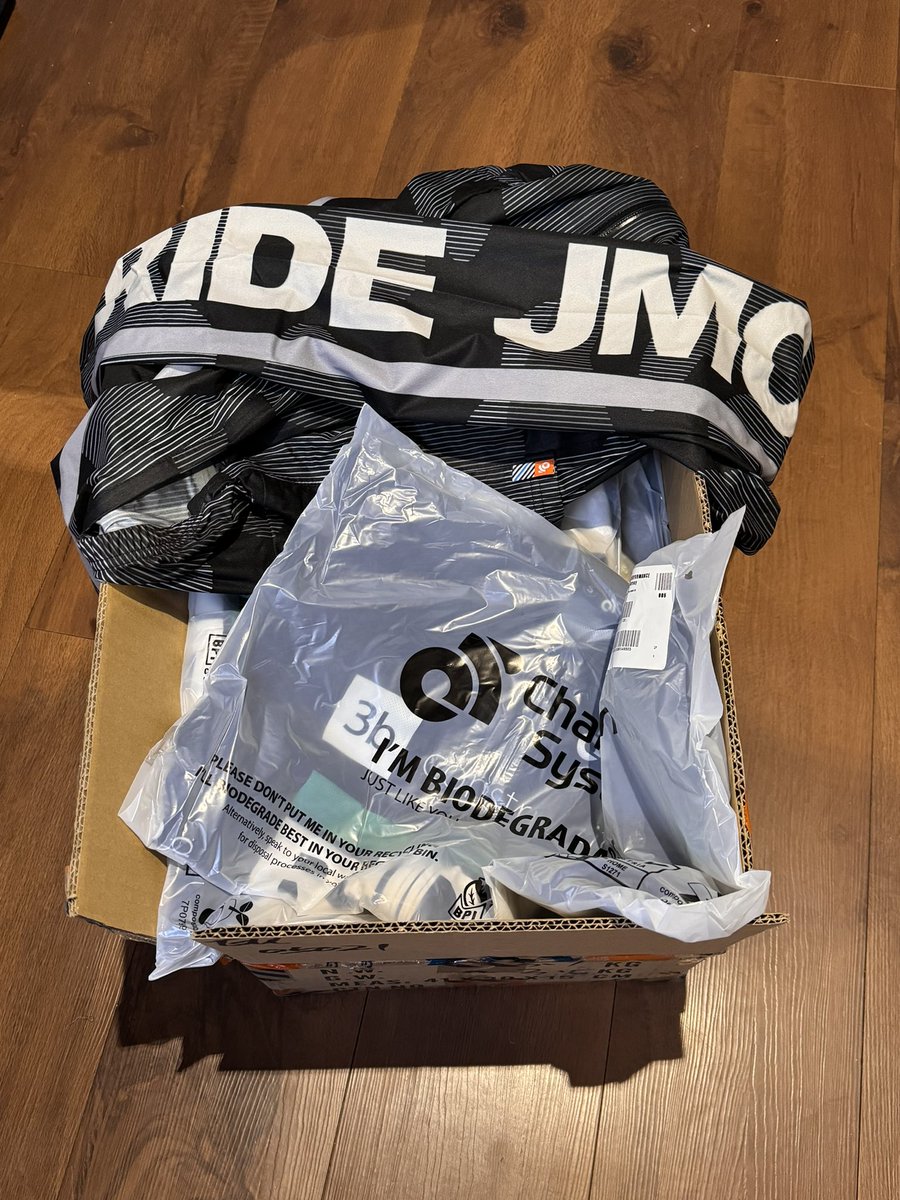 Team JMC tweet media