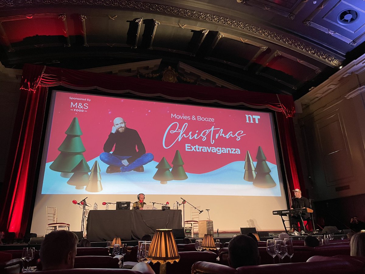 It’s Christmas #sceitiminí #moviesandbooze <a href="/SeanMoncrieff/">SeánMoncrieff</a>