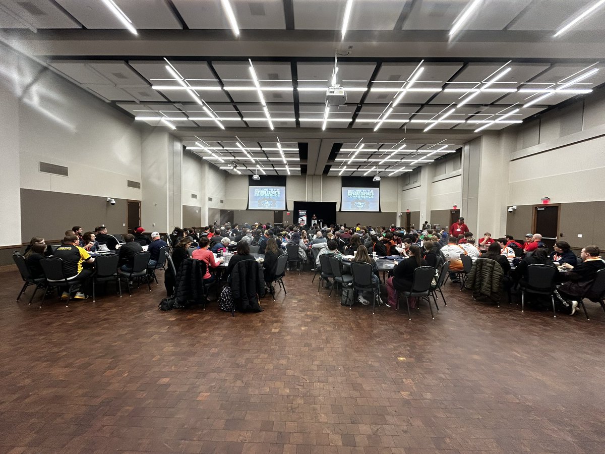 TheMHSEL's tweet photo. MHSEL Director, @rcayce, kicks off our second annual Explore Esports conference at @oaklandu. We have more than 250 Michigan educators and students in attendance! It’s going to be a great day of learning and fun!  @massp https://t.co/PFG0jywYGb