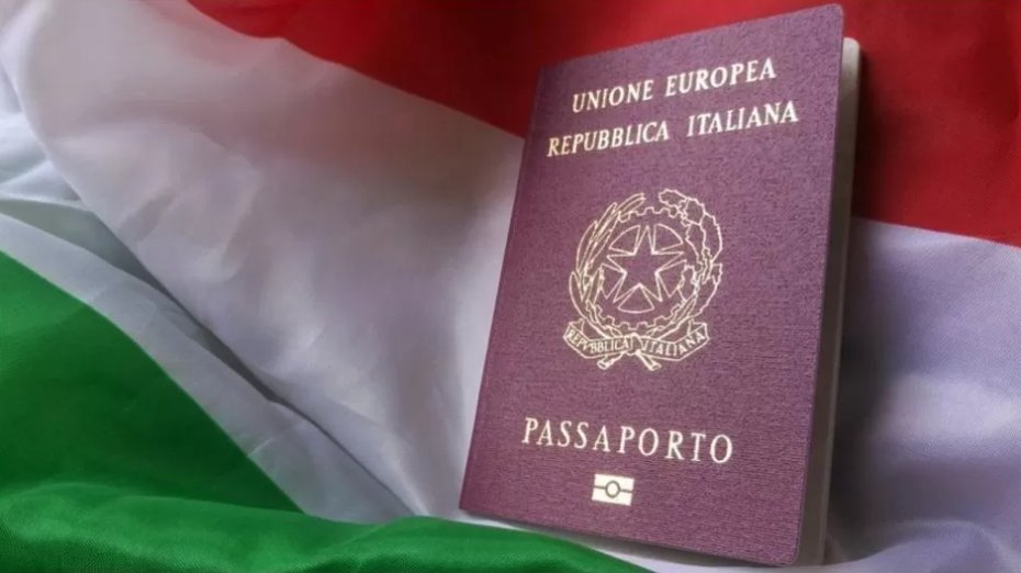 aereobarato's tweet image. Ciudadanía italiana: desde diciembre cambia la forma de sacar el pasaporte europeo, ¿cómo funciona ahora? ✈️🇮🇹

Nota completa👉 aereobarato.com/ciudadania-ita…

#blogdeviajes #viajes #turismo #tipsdeviajes #noticiasturismo #noticiasviajeras #noticiasturismo