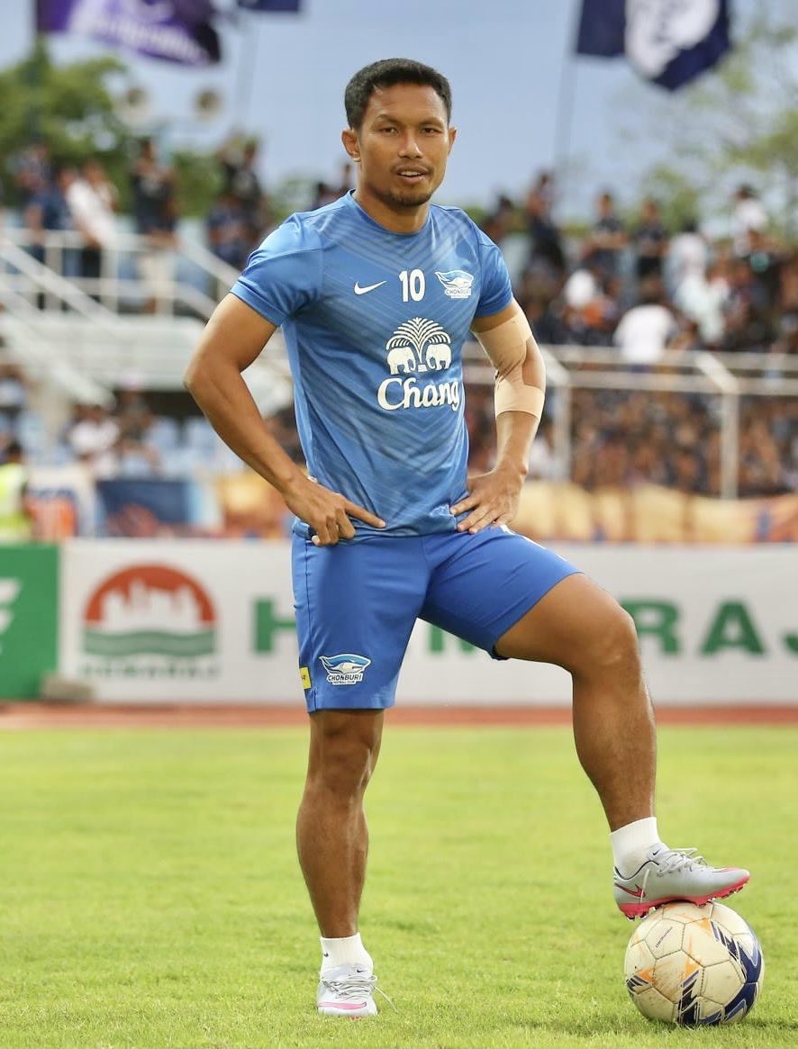 vuthy_mann's tweet photo. ទល់ខោហើយលោកគ្រូ🍆🤤
🎥https://t.co/e4sglpUidV https://t.co/uCguwi2hii