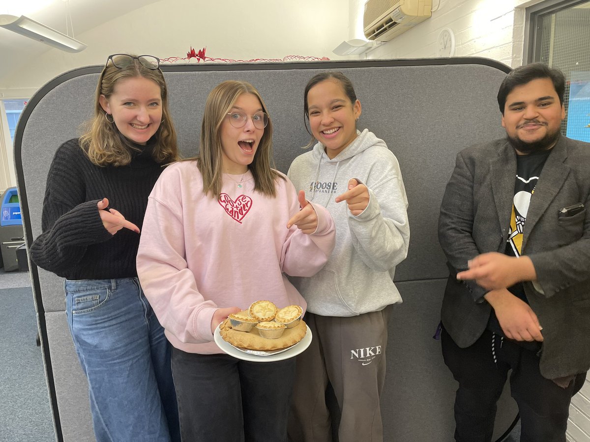 What better way for our staff and students to share their love for our Psychology in Education (PiE) programme than celebrating with PIE!!! Find out more about our PiE undergrad degree 👉 tinyurl.com/udts6kd3