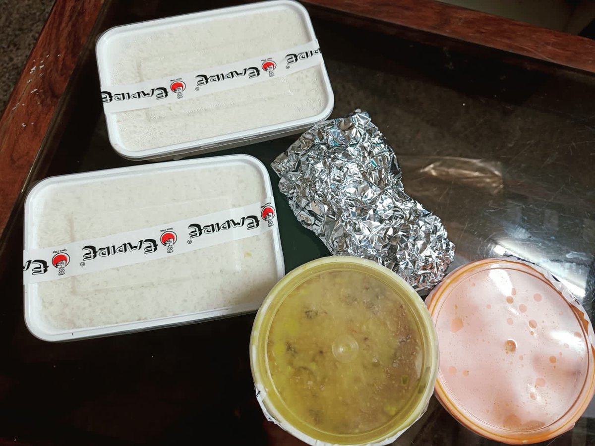 sam_tweets__'s tweet photo. @SwiggyCares In short, half of kabab was not delivered and the free sweet not delivered as promised. Since I ordered it for my kids, the pics were sent to me and I was not able to upload them as that option was disabled on your app. I simply need a refund for this item in question. Pics attac https://t.co/b7oppBx9FY