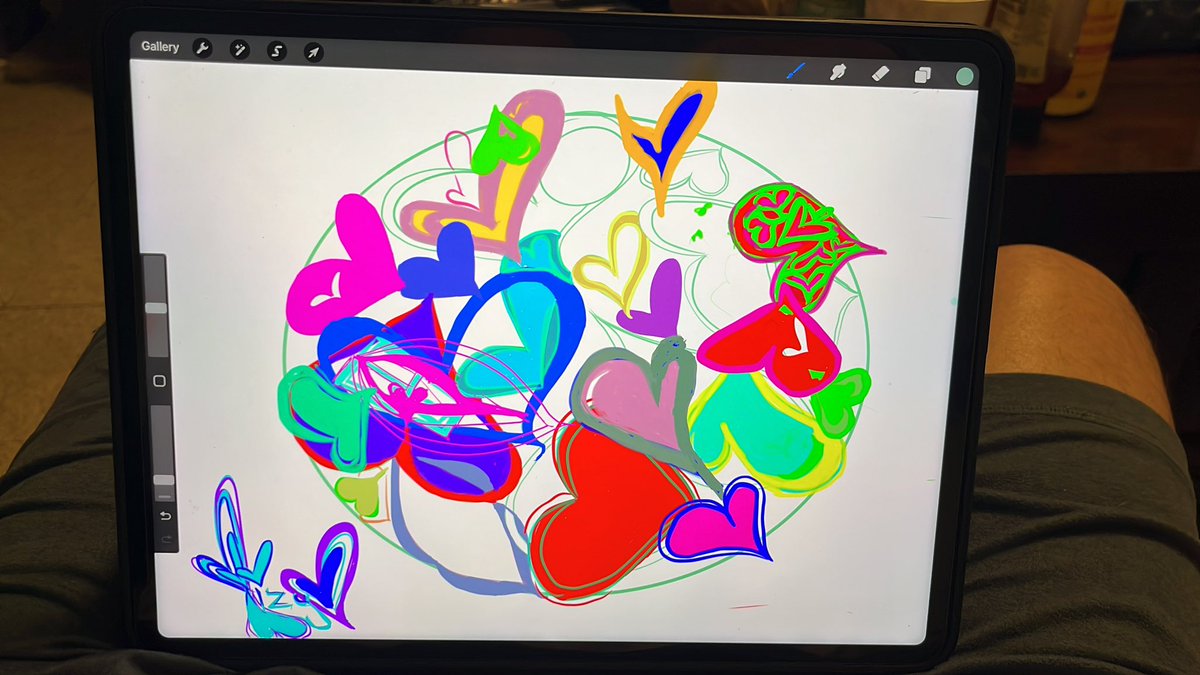Billy37392453's tweet photo. 1 of 1 unique 
LOVE ❤️ 
1 Etherium 🤞👍💎 https://t.co/voUZDy9bvB