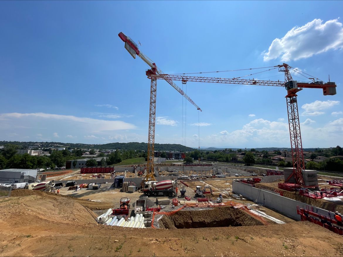 ▶️ CONCOURS
La semaine dernière, MARTEL GROUPE a remporté le concours RE2020 dans la catégorie “Mixité des Matériaux” avec le projet Compagnons du Devoir et du Tour de France à Brignais.
Un grand merci à nos équipes et à notre partenaire Groupe Mazaud pour leur confiance.