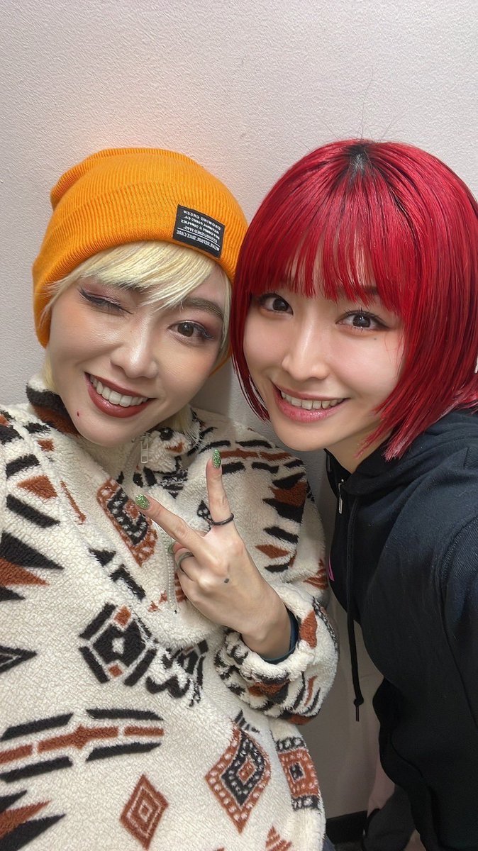 BON_inouekana's tweet photo. The Agent 初日無事終了しました！
Wキャストの私と彩吹さんとしての初日でございました✨

スタンディングオベーションを頂き本当に涙がちょちょぎれました😭

明日は2公演ラストまで突っ走ります！

#TheAgent https://t.co/baIiFt4QOn