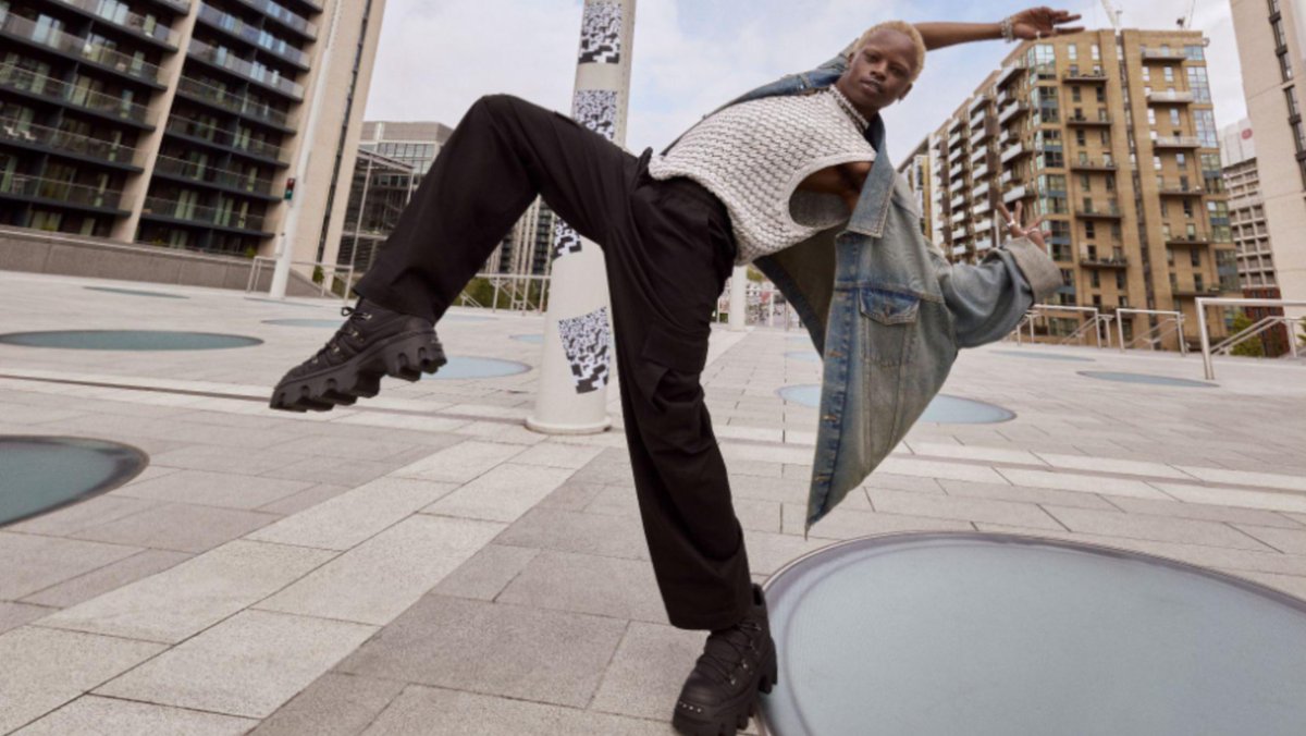 LBBOnline's tweet photo. Influencers embrace unique style in edgy @ASOS_news campaign from @Tinderflint. https://t.co/XARoZNVc47 https://t.co/Sjm9mFYguS