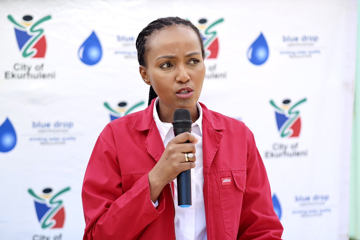 MmcFor21210's tweet photo. MMC @MsaneThembi delivering a keynote address at the Commissioning of the Cossins Reservoir.

Without water, clean and dependable water, and affordable, we can put the lives of our residents in danger. #EFFInGovernment https://t.co/YqD1Ps4hpS