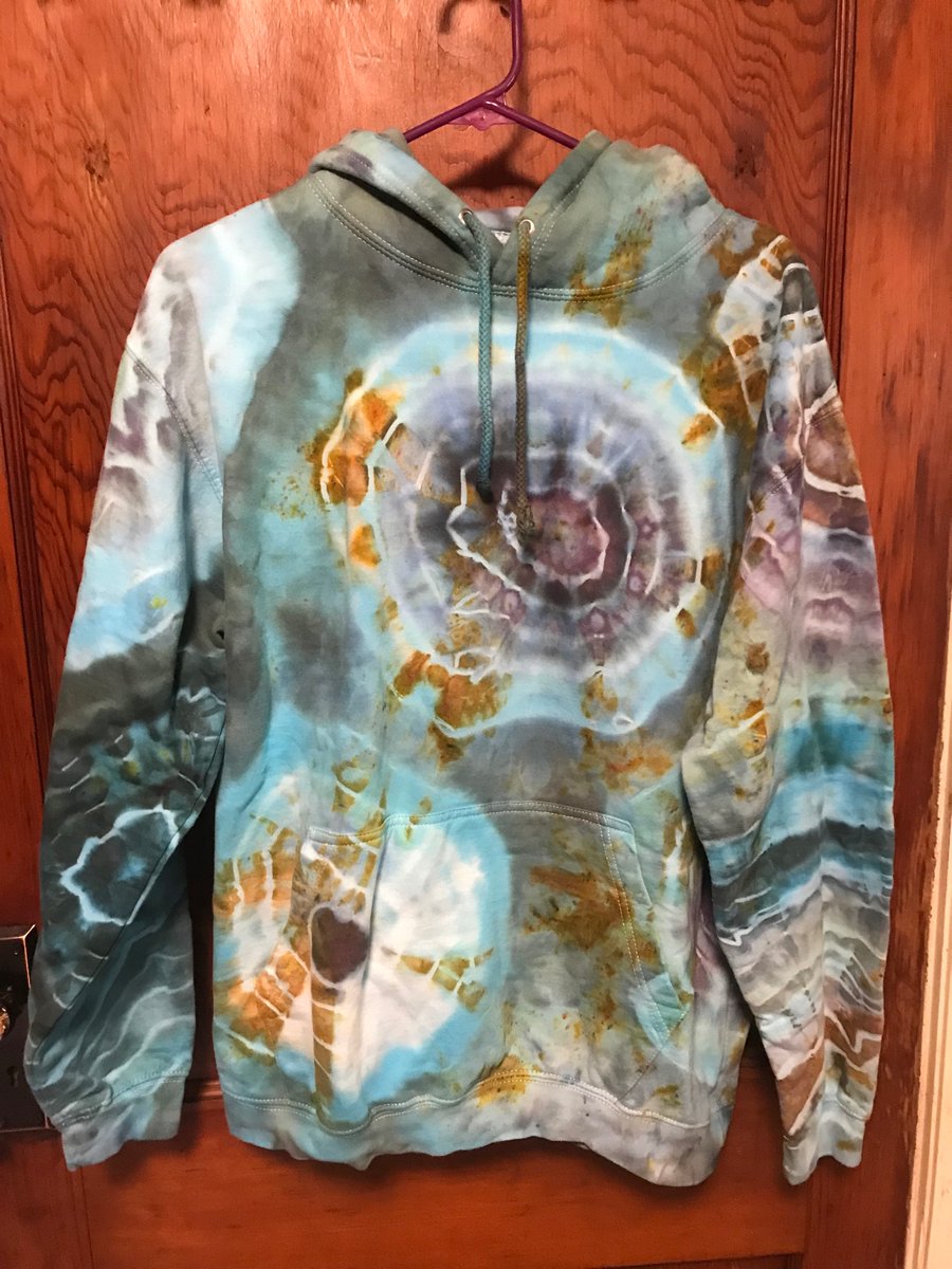 lisamarie552's tweet image. A few hoodies I made recently #icedye #tiedye