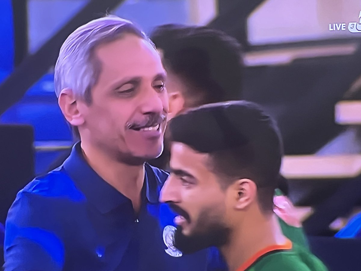 alsafwania2's tweet photo. عادو سريعاً ويالها من عودة 🧡🖤💚 https://t.co/NFz7X6QTki