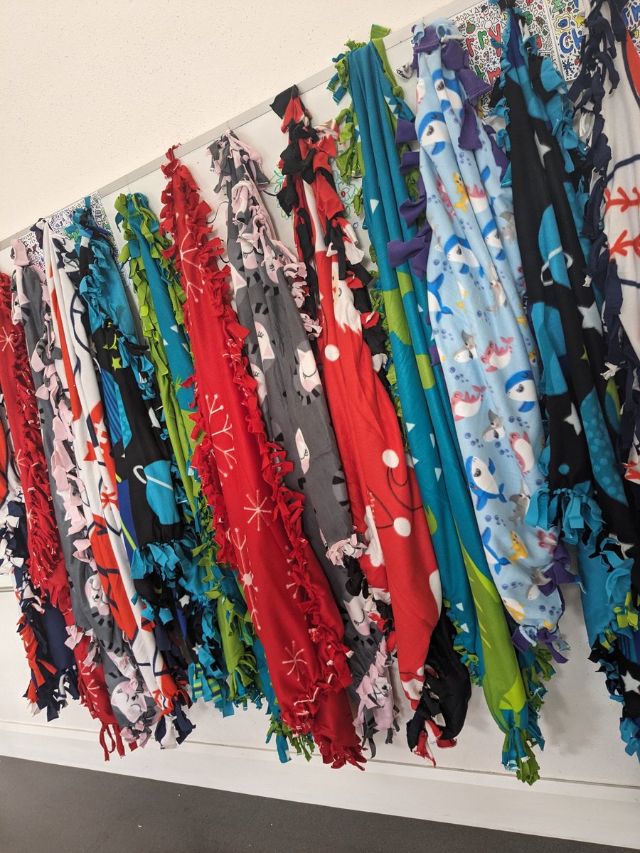 Carinlaw90's tweet image. Paired up with @PtaFairview to help support our service learning initiatives. Thanks you! #projectlinus #servicelearning