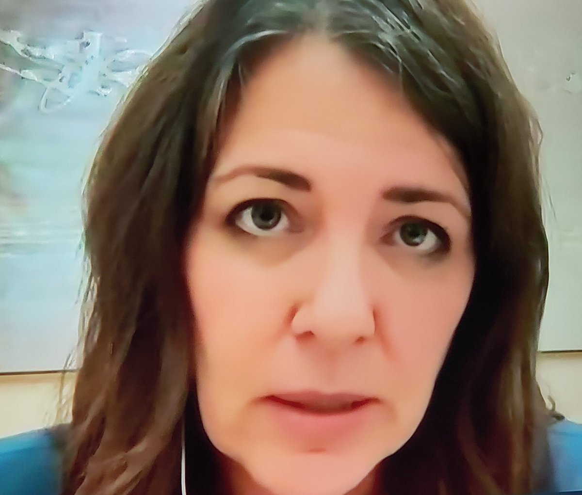 ASkognes's tweet image. Just watched Denial Smith demand that Steven Guilbeault be removed for his "imperious" attitude. 

That's pretty rich coming from someone who literally brought in a "Sovereignty Act" and thought she had power to pardon criminals. 

  Delusional rules here in Alberta...