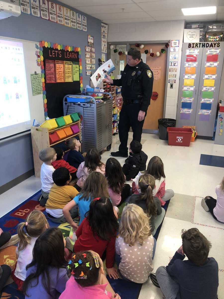 We have a special guest reader in room 105 @CloughPikeElem! Officer Mike came in to read a book to the class and answer questions they had about his job! #WCconnects