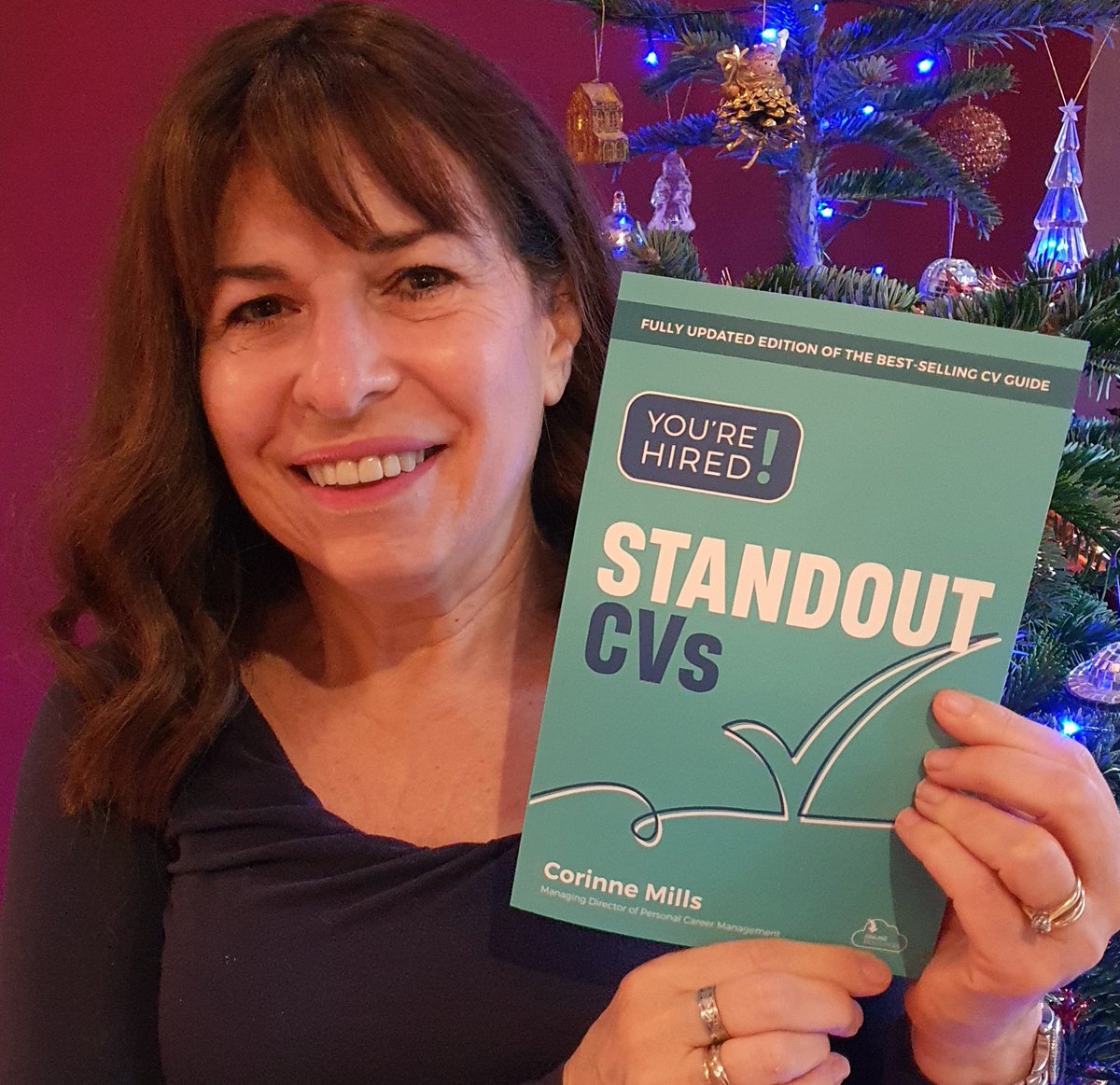corinnemills's tweet photo. Santa's delivered an early Xmas present - a copy of my new book "Standout CVs". Everything you need to know about crafting your personal brand - and how to use #AI to help. A game-changer #CV #StandoutCV https://t.co/LtydkvmnJI