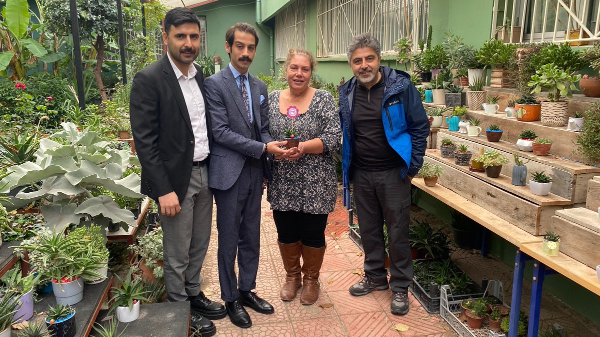 gencmemursen35's tweet photo. Özel Çocuklardan,
Özel ve Anlamlı Hediyeler!

Bornova Hasan Tahsin Özel Eğitim Meslek Okulu’ndaki öğrencilerimizin el emeğiyle ürettiği ürünleri ziyaretlerimizde hediye etmek üzere temin etmek için okulumuzla anlaşma sağladık.
Öğrencilerimiz iyiki varlar!

#GençMemurSensizOlmaz https://t.co/O3YssJpPmb
