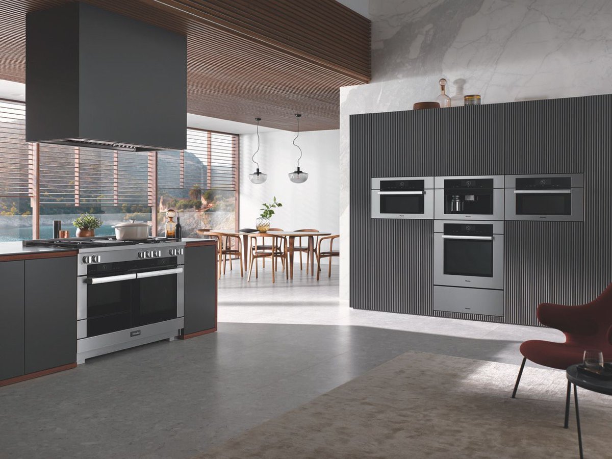 Colliers_AL's tweet image. Germany’s Miele will open first U.S. plant in #Opelika. Miele will occupy an existing facility in Opelika, creating 150 jobs by 2026. In Phase II, the company plans to build a facility, creating more jobs by 2030.  buff.ly/3Rbom9O | via @BusinessAlabama #manufacturing