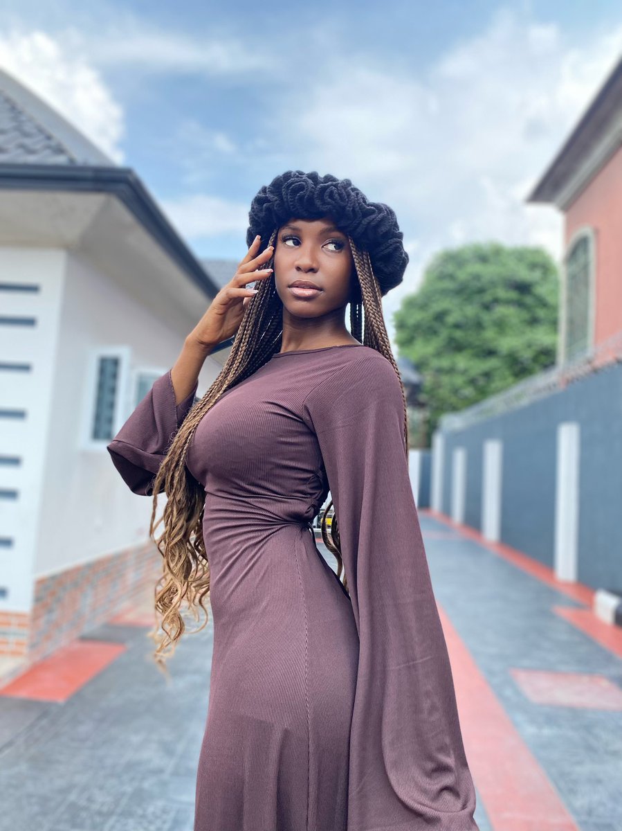praisejohnn's tweet photo. Elegance 💅🏾❤️ https://t.co/hzbI74gkrM