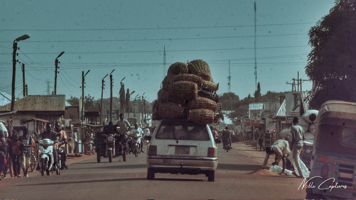 Noblecaptures's tweet photo. The simplicity of #lives as I stroll through the vibrant streets of Tamale.

These photographs, captured in the heart of #Tamale, tell stories of resilience, ambition, and the collective spirit of a community.

#docmentaryphotography
#streetphotography #northernghana https://t.co/j6J15TwJDw
