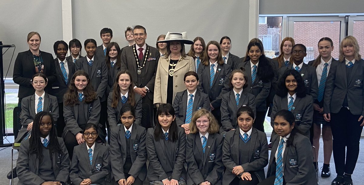 Thank you to the Mayor of Runnymede for visiting the <a href="/jubileehigh/">Jubilee High School</a> choir today! <a href="/RunnymedeBC/">Runnymede Borough Council</a> <a href="/JHSMusic2/">JHS Performing Arts</a>