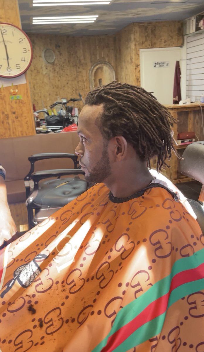 ShekaTheBarber's tweet photo. Sleek taper fade, bold dreads, and a beard trim. 🔥✂️ Elevate your style game at Magic Fingers Barbershop! #TaperFade #DreadStyle #BeardGrooming https://t.co/CtwLM7KiVQ