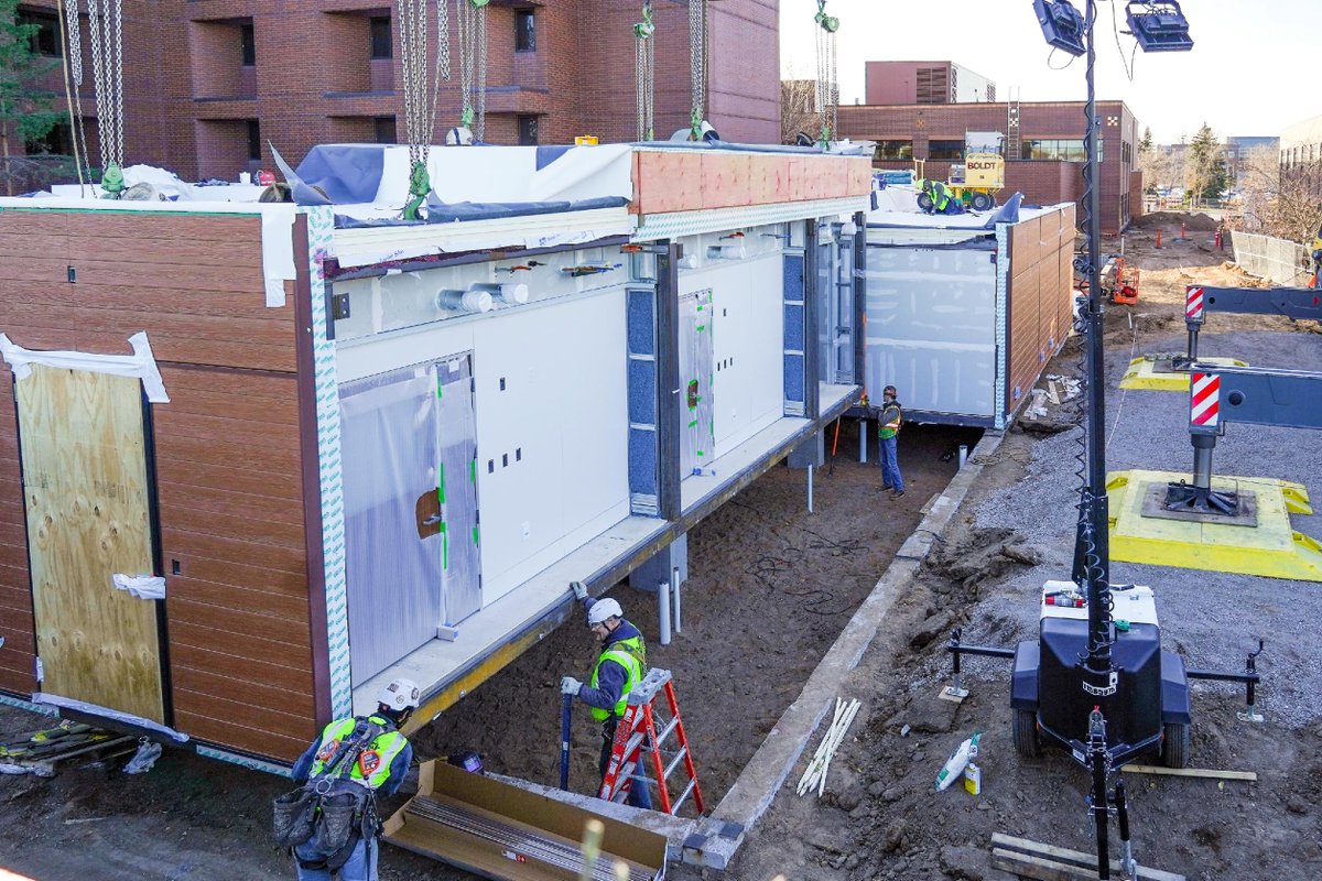 TheBoldtCo's tweet photo. Congrats to our MN &amp; Prefab/Modular teams for the installation of the final module for the patient bed #expansion at @mhealthfairview – St. John’s Hospital! 16 modules were designed by @hga and constructed off-site at our #prefab facility using #STAATmod. https://t.co/k3hP3nN16v https://t.co/BBukMcWfPH