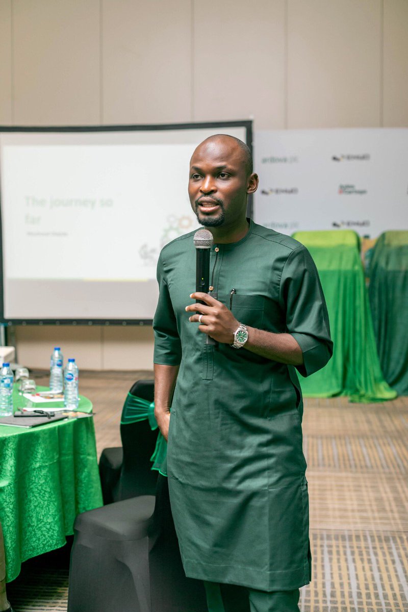 enyoretail's tweet image. It was a funfilled day for our dealers and distributors as we celebrated the launch of the new AP Lubricants bottles and end the year with our stakeholders in style. Swipe to experience the moments.

#APLubricants #NewBottleSameEngineOil #EngineeredForExcellentEnginePerformance