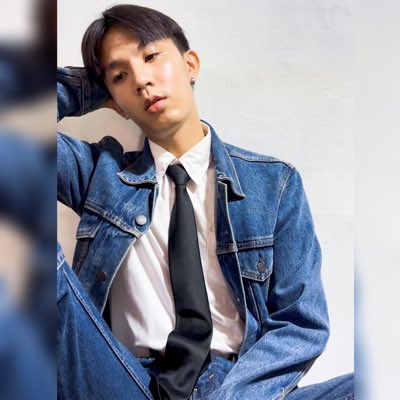 #NewProfilePic (新個人資料照片)