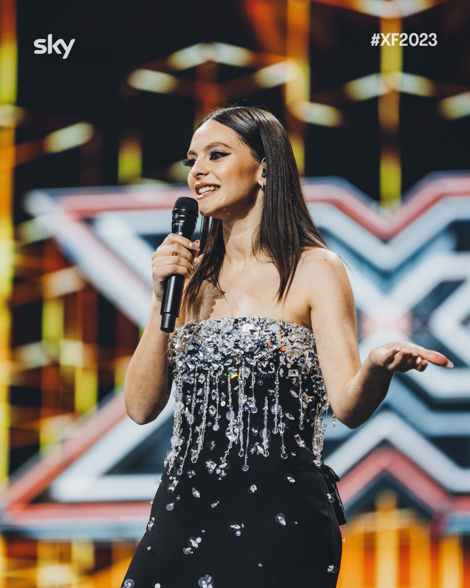 XFactor_Italia's tweet photo. Un grazie speciale alla nostra conduttrice del cuore per averci guidato in questa avventura e ricordatevi sempre popolo di X Factor: LA @francescacheeks VI VEDE! #XF2023 https://t.co/YyfeNWcDQn