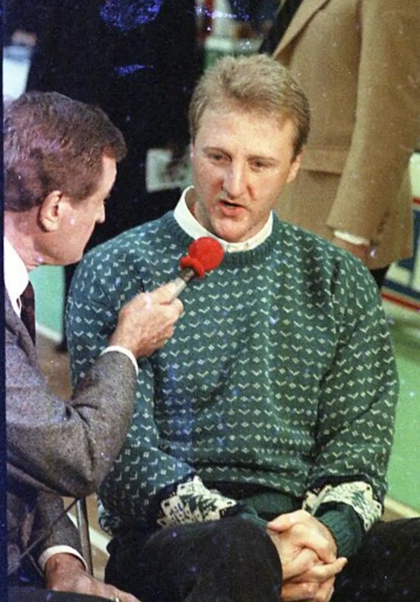 ➡️ ¿ERAS MÁS DE MAGIC O DE BIRD?
👉 Magic 🔁
👉 Bird     ♥️
✅ Muchas gracias por vuestras respuestas.
📷 Miguel Ángel Forniés.