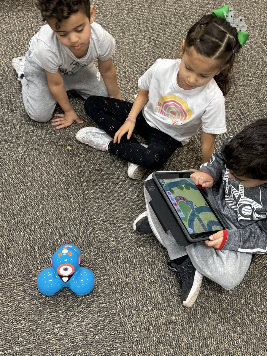 Prairie School tweet media