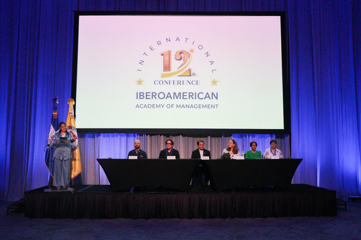 PUCMM's tweet photo. Así paso nuestro primer día en la 12va Conferencia Internacional Iberoamerican Academy of Management 🌎

Un encuentro para identificar con profesionales y académicos las oportunidades de negocios en nuestra región. https://t.co/oPakcFn5F9
