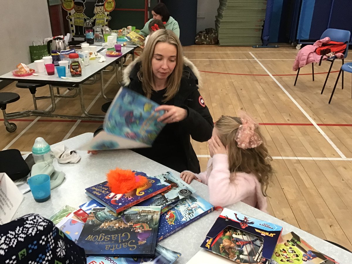 MsDocherty_CCPS's tweet photo. Book talk and hot chocolate today with our lovely #familiesconnect gang! https://t.co/JMrLFLlq5w