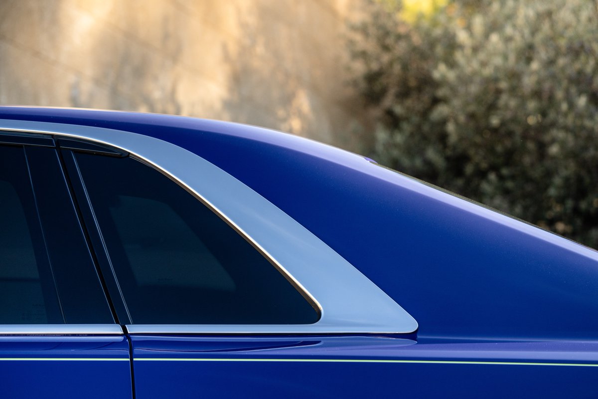 In the picturesque region of Provence, France, Ghost stands as an emblem of pure expression. Its Tucana Purple exterior commands attention amidst the verdant surroundings. Discover #RollsRoyceGhost: bit.ly/3NhJc66 #BespokeIsRollsRoyce