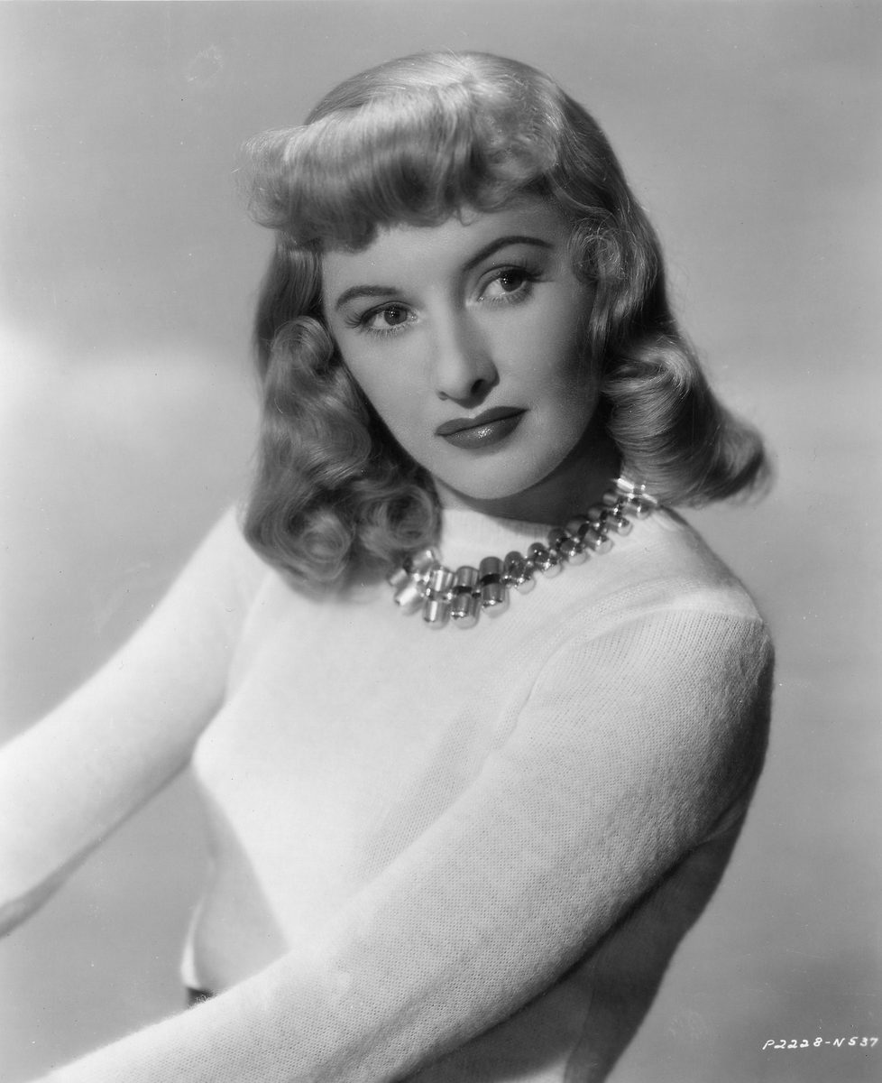 Barbara Stanwyck in publicity for Billy Wilder's 'Double Indemnity.' (Paramount Pictures, 1944) 

#BarbaraStanwyck #TCMParty #FilmNoir